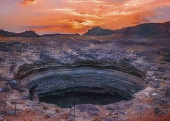 LEMBAH BARHUT MISTERI TEMPAT BERKUMPULNYA ROH & KISAH MISTERI DIBALIKNYA