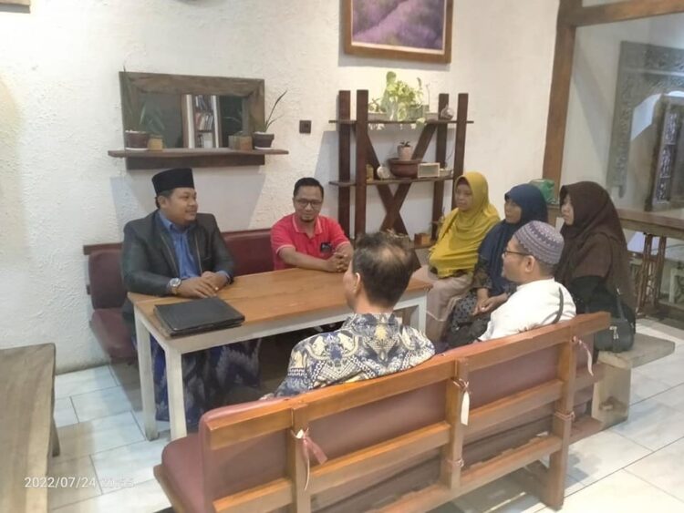 Citayam Fashion Week Dan Lobby Meja Makan