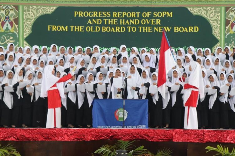 OPPM (Organisasi Pelajar Pondok Modern) Organisasi Santri Pondok Modern Darussalam Gontor